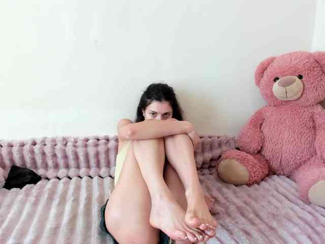 Honeykrisspussy webcam