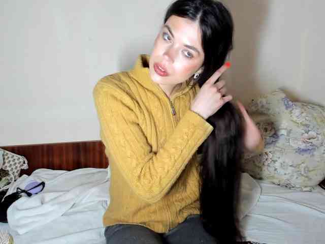 Model: Honeykrisspussy