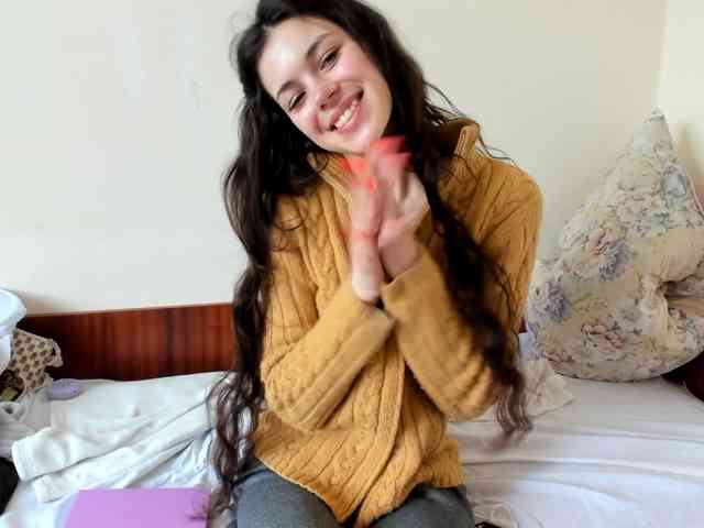 Honeykrisspussy webcam