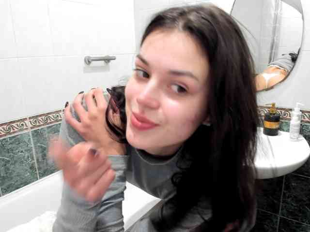 Honeykrisspussy webcam