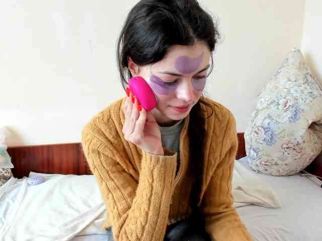 Honeykrisspussy webcam