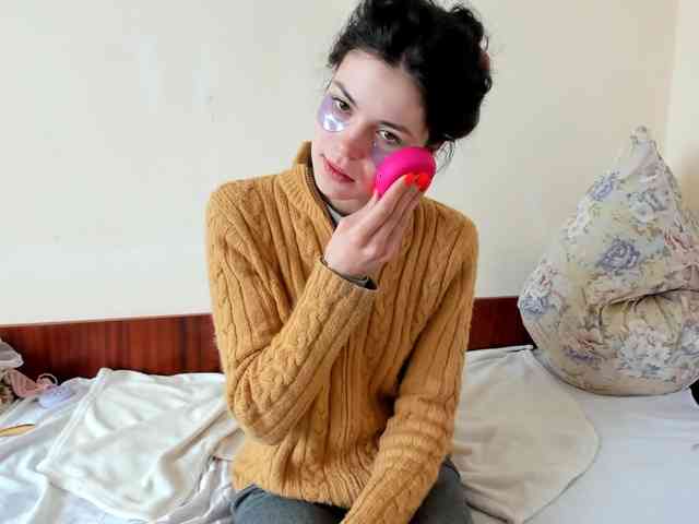 Honeykrisspussy webcam