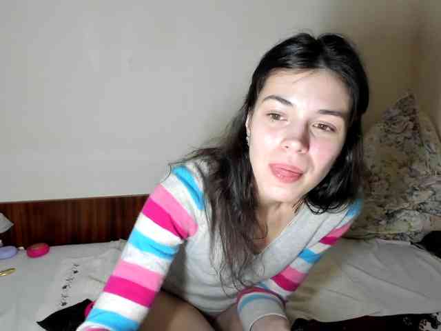 Honeykrisspussy webcam