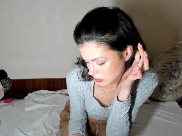 Honeykrisspussy webcam