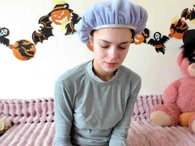 Honeykrisspussy webcam