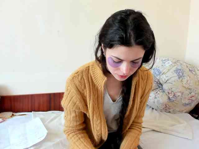 Honeykrisspussy webcam