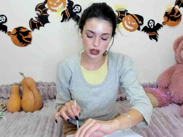 Honeykrisspussy webcam
