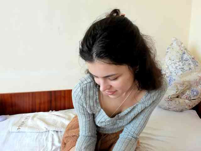 Honeykrisspussy webcam