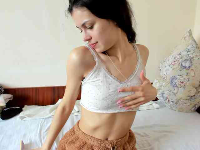 Honeykrisspussy webcam