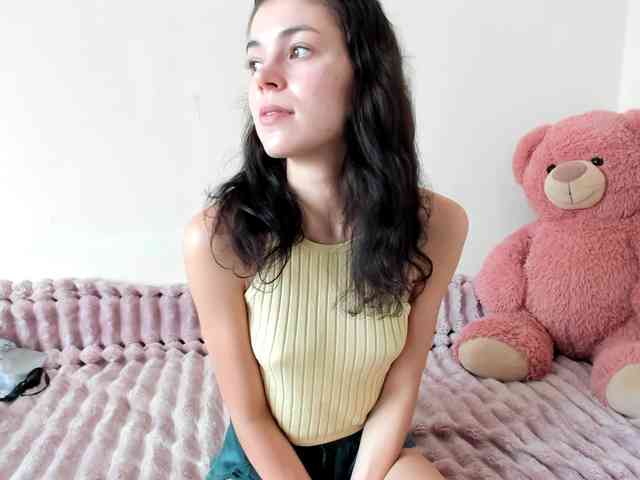 Модель: Honeykrisspussy