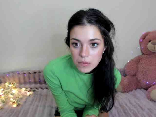 Honeykrisspussy webcam