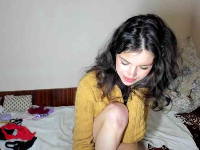 Honeykrisspussy webcam