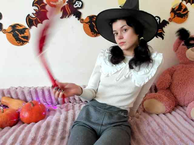 Honeykrisspussy webcam