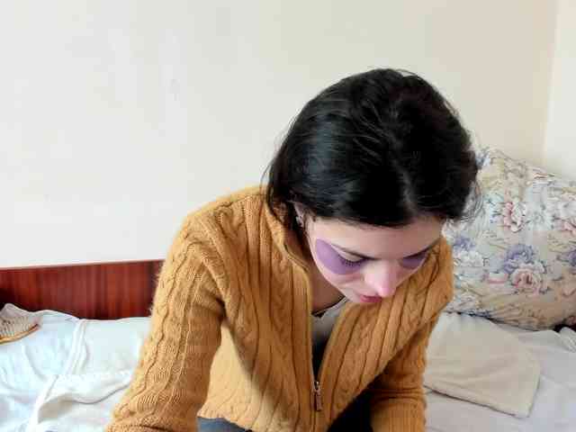 Honeykrisspussy webcam