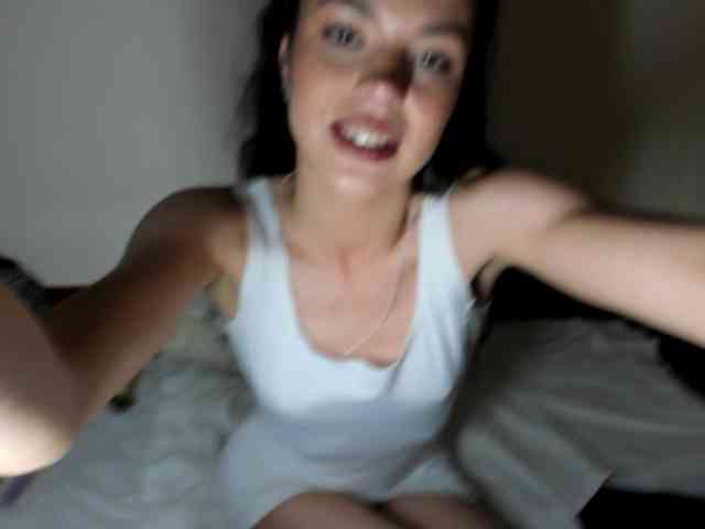 Honeykrisspussy webcam
