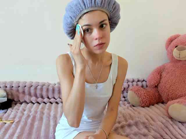 Honeykrisspussy webcam