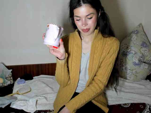 Honeykrisspussy webcam