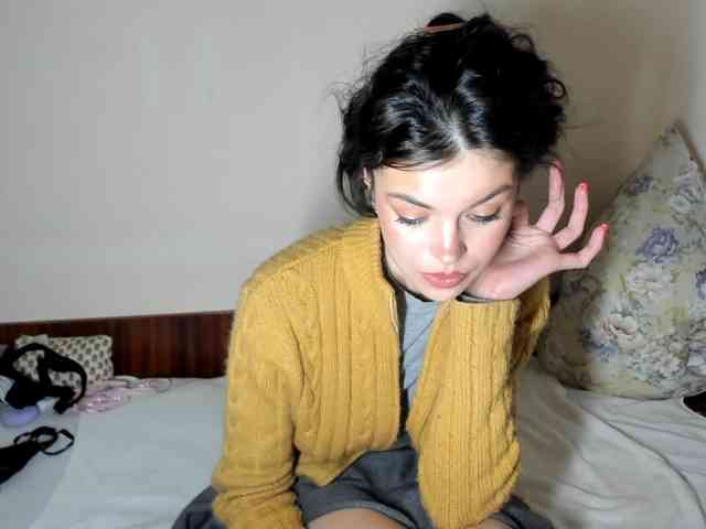 Honeykrisspussy webcam