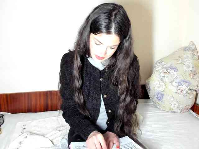 Honeykrisspussy webcam