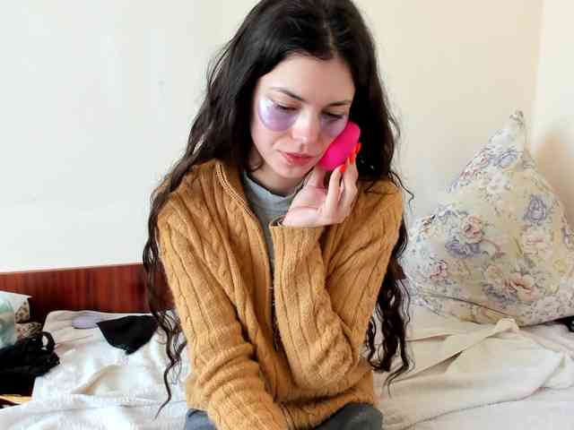 Honeykrisspussy webcam