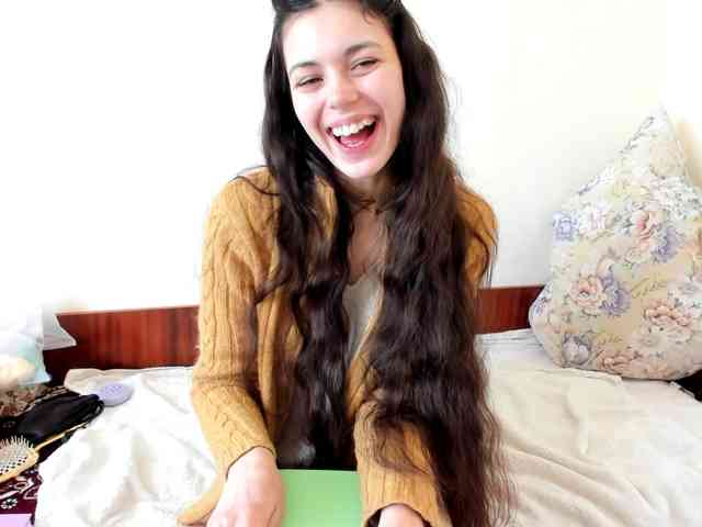 Honeykrisspussy webcam