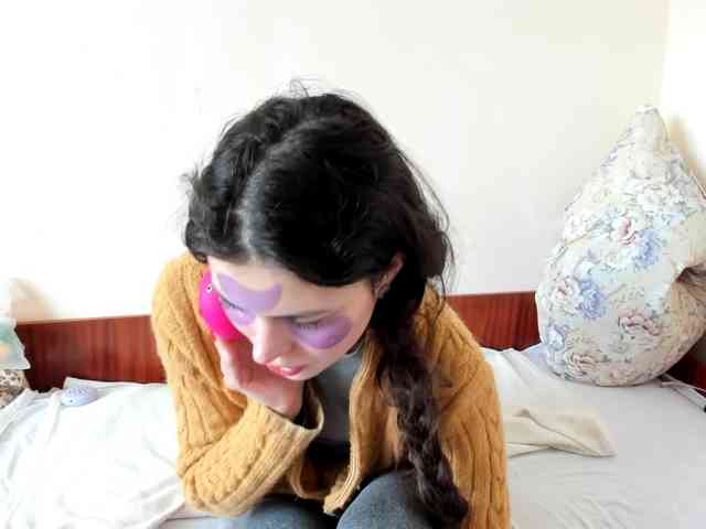 Honeykrisspussy webcam