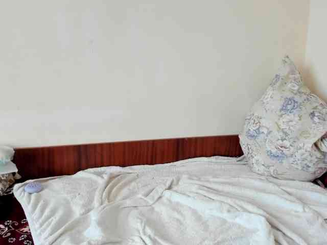 Honeykrisspussy webcam