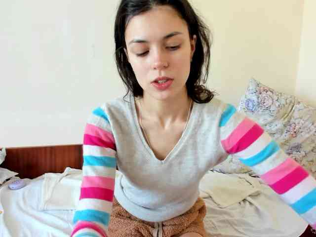 Honeykrisspussy webcam
