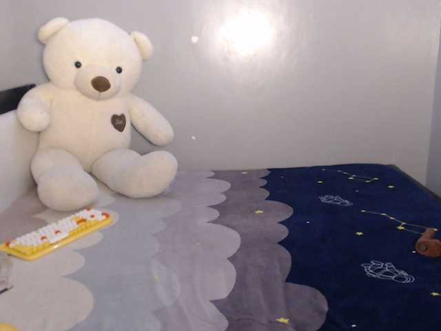Webcamslut-1 live cam on BongaCams