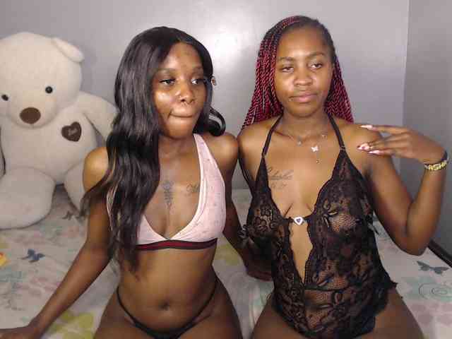 Model: Webcamsluts-1