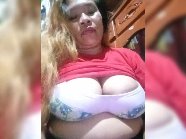 Kyrene live cam on BongaCams