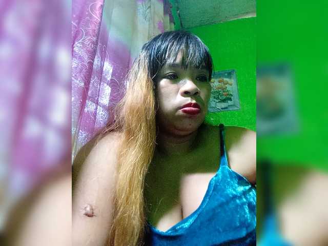 Kyrene live webcam show