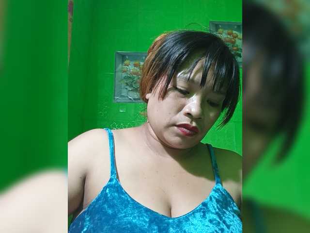 Kyrene live webcam show