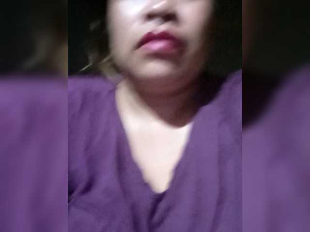 Kyrene's BongaCams show and profile