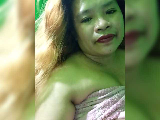 Kyrene's BongaCams show and profile