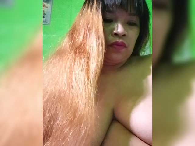 Kyrene live cam on BongaCams