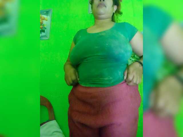 Kyrene live webcam show