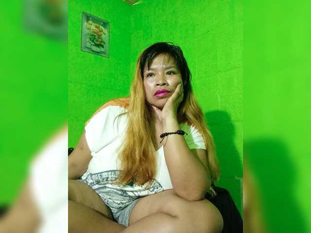 Kyrene live webcam show