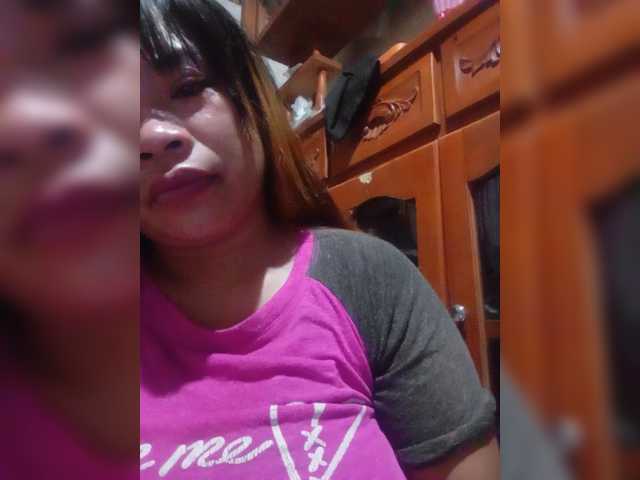 Kyrene live cam on BongaCams