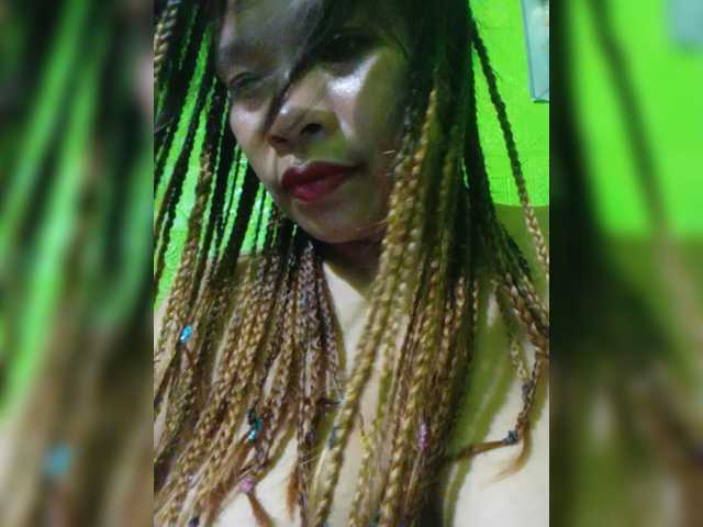 Kyrene live cam on BongaCams