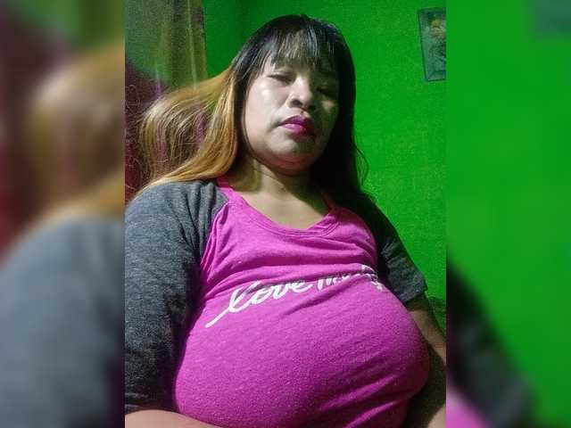 Kyrene live cam on BongaCams