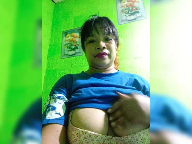 Kyrene live cam on BongaCams