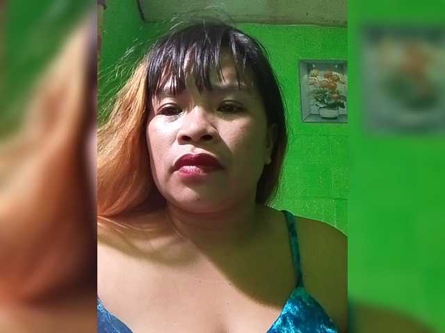 Kyrene live webcam show