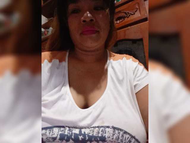 Kyrene live webcam show