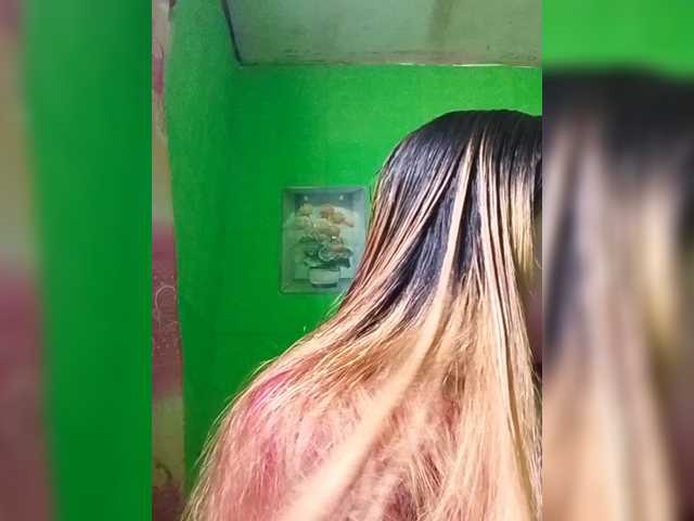 Kyrene live cam on BongaCams