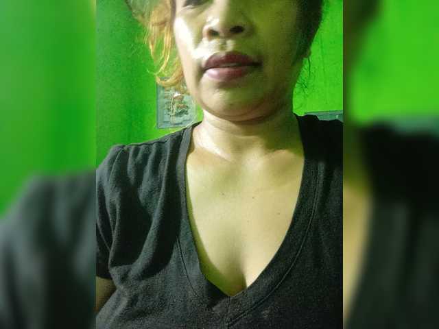 Kyrene live cam on BongaCams