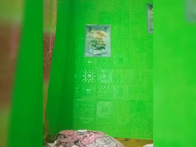 Kyrene live webcam show