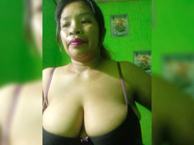 Kyrene live cam on BongaCams