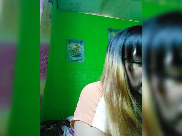 Kyrene live webcam show