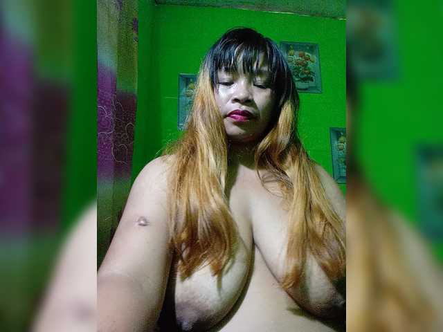 Kyrene live webcam show